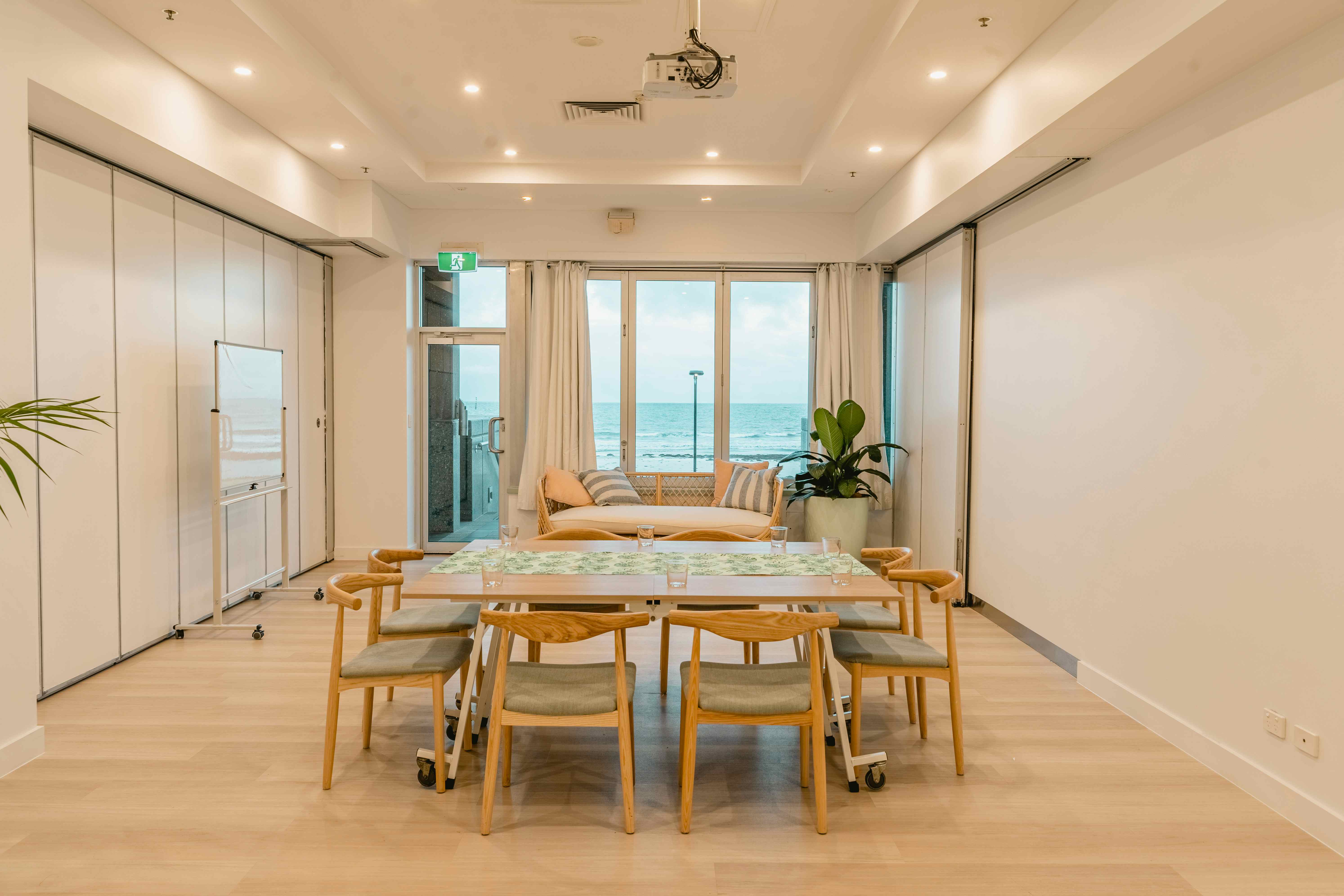 Corporate Room Coast 1, Pier Hotel (events by coast)